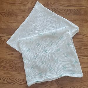 Aden + Anais set of 2 Muslin Swaddles